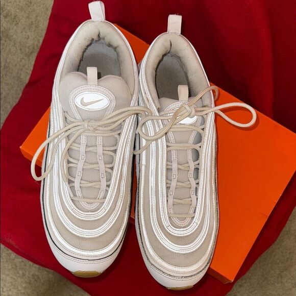 Nike White Athletic Shoes main image 4